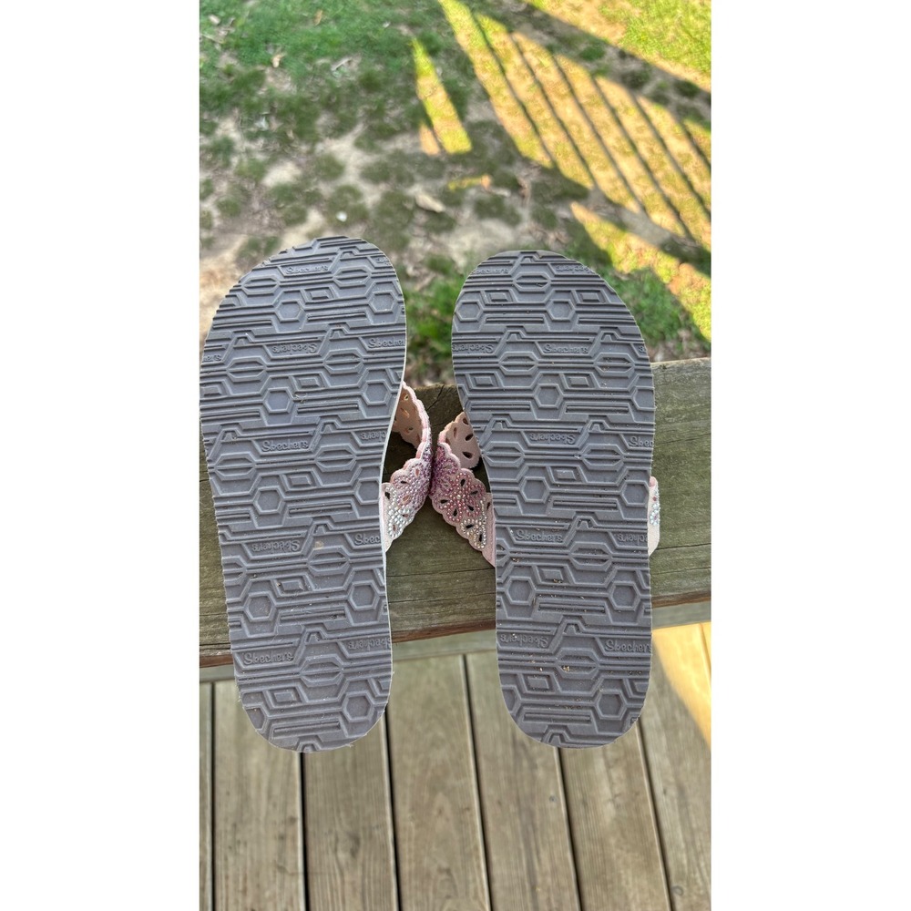 Skechers Yoga Foam Mauve Pink Rhinestone Floral Laser Cut Flip Flop Sandals - Picture 4 of 5